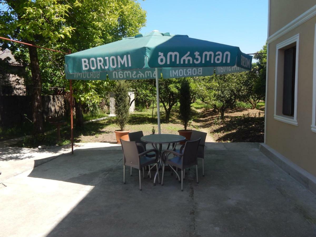 Guest House On Angisa Batumi Eksteriør bilde